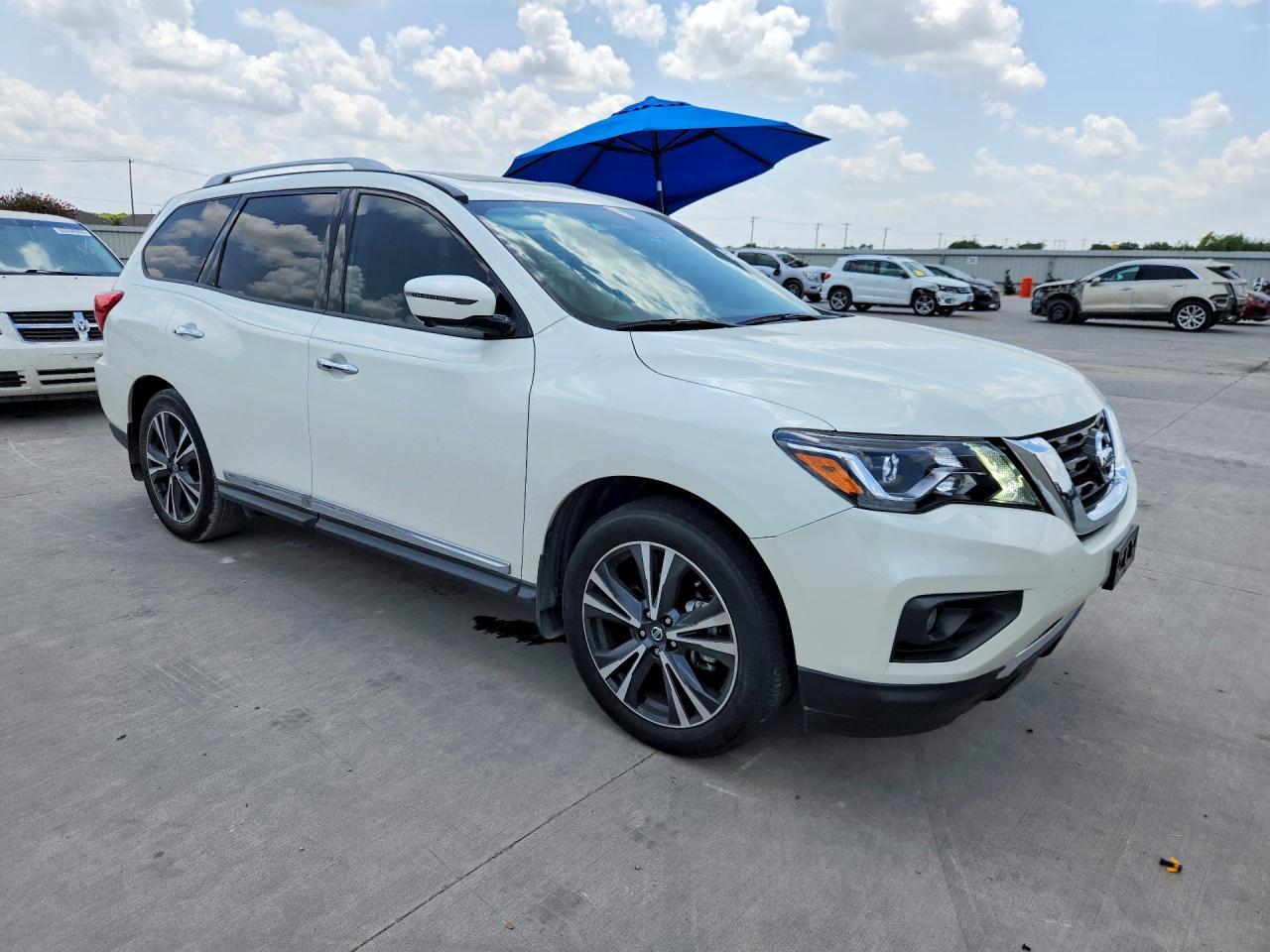 2020 Nissan Pathfinder Platinum - zdjęcie 4