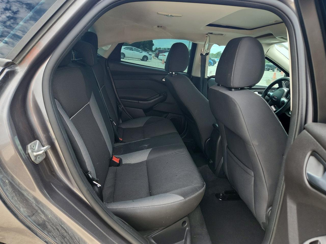2013 Ford Focus Se - zdjęcie 10