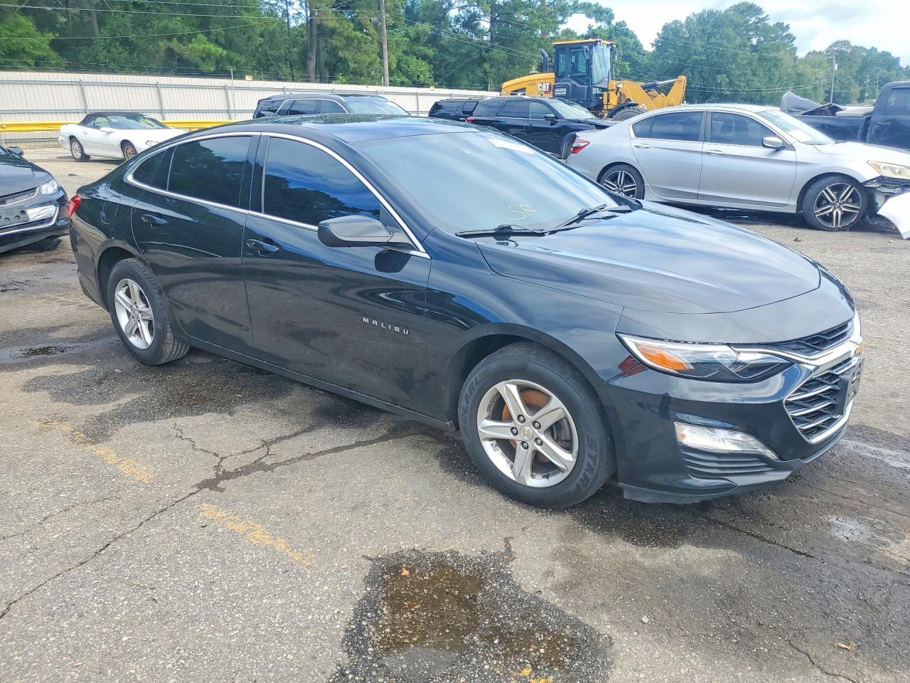 2023 Chevrolet Malibu Lt - zdjęcie 4