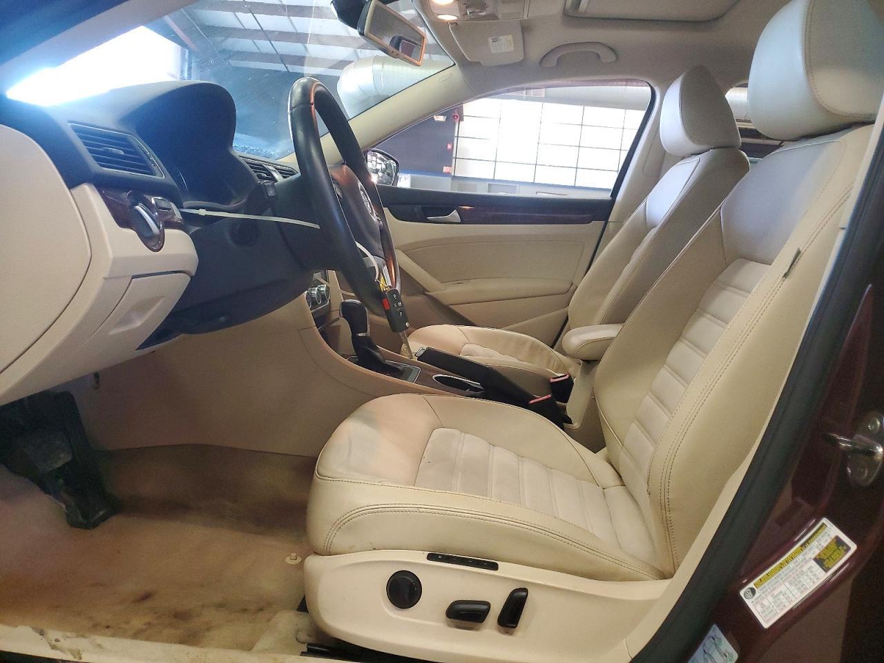 2013 Volkswagen Passat Sel - zdjęcie 7