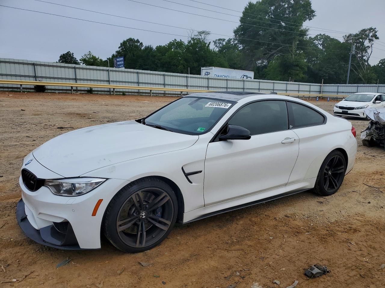 2015 BMW M4 - zdjęcie główne