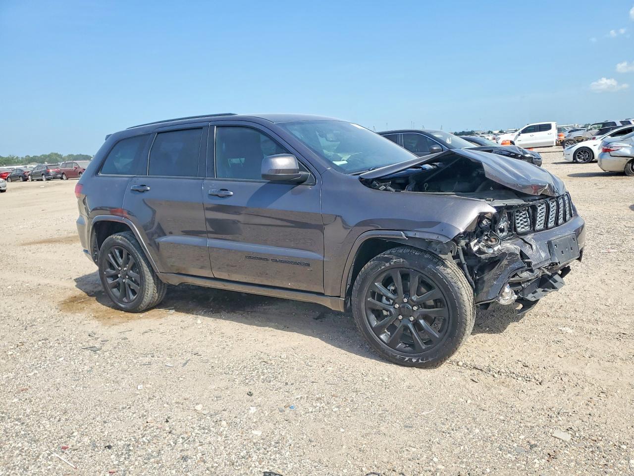 2018 Jeep Grand Cherokee Laredo - zdjęcie 4