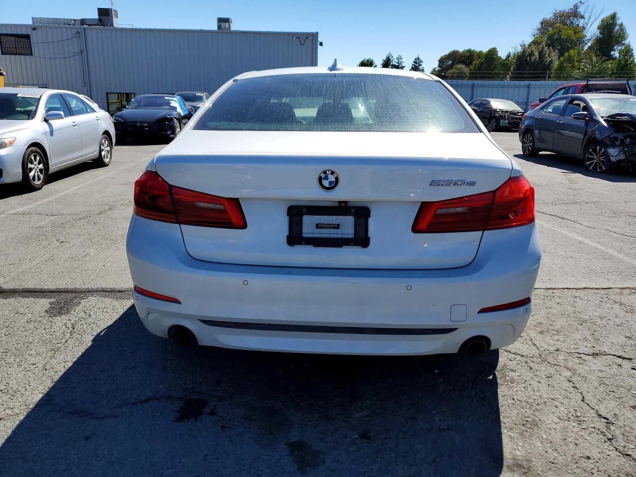 2018 BMW 530E - zdjęcie 6