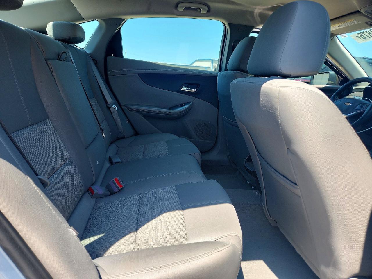 2014 Chevrolet Impala Ls - zdjęcie 10