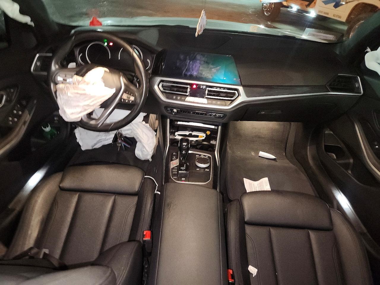 2020 BMW 330I - zdjęcie 8