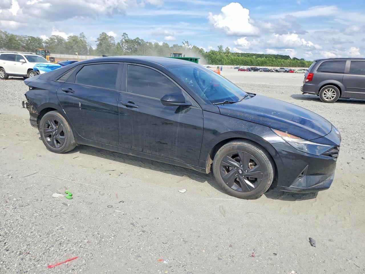 2021 Hyundai Elantra Sel - zdjęcie 4