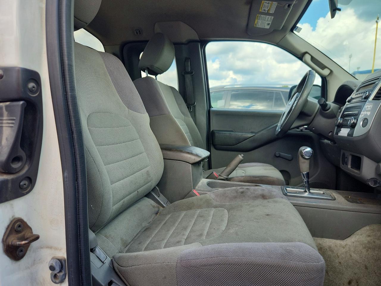 2014 Nissan Frontier S - zdjęcie 10