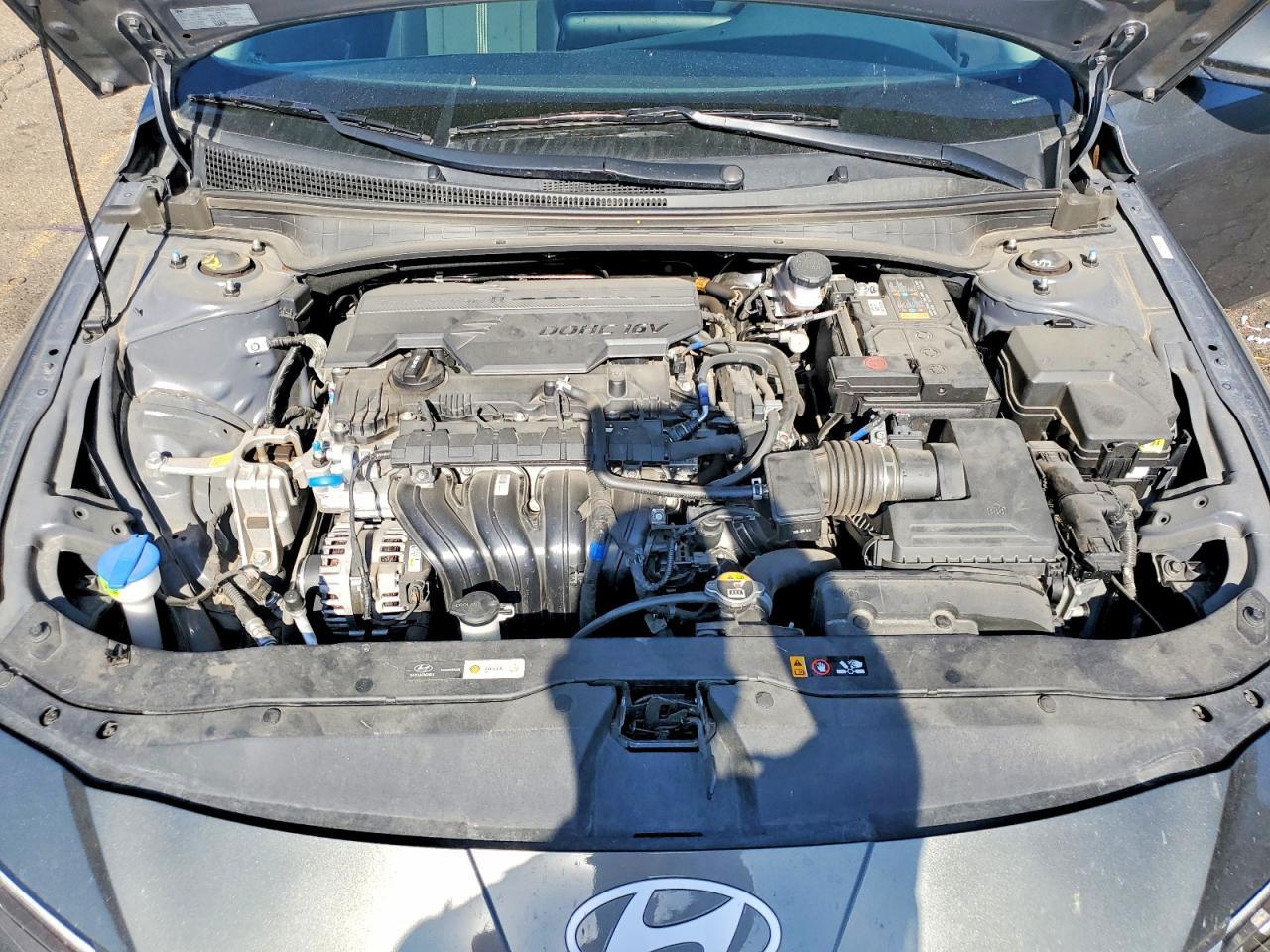 2025 Hyundai Elantra Se - zdjęcie 11