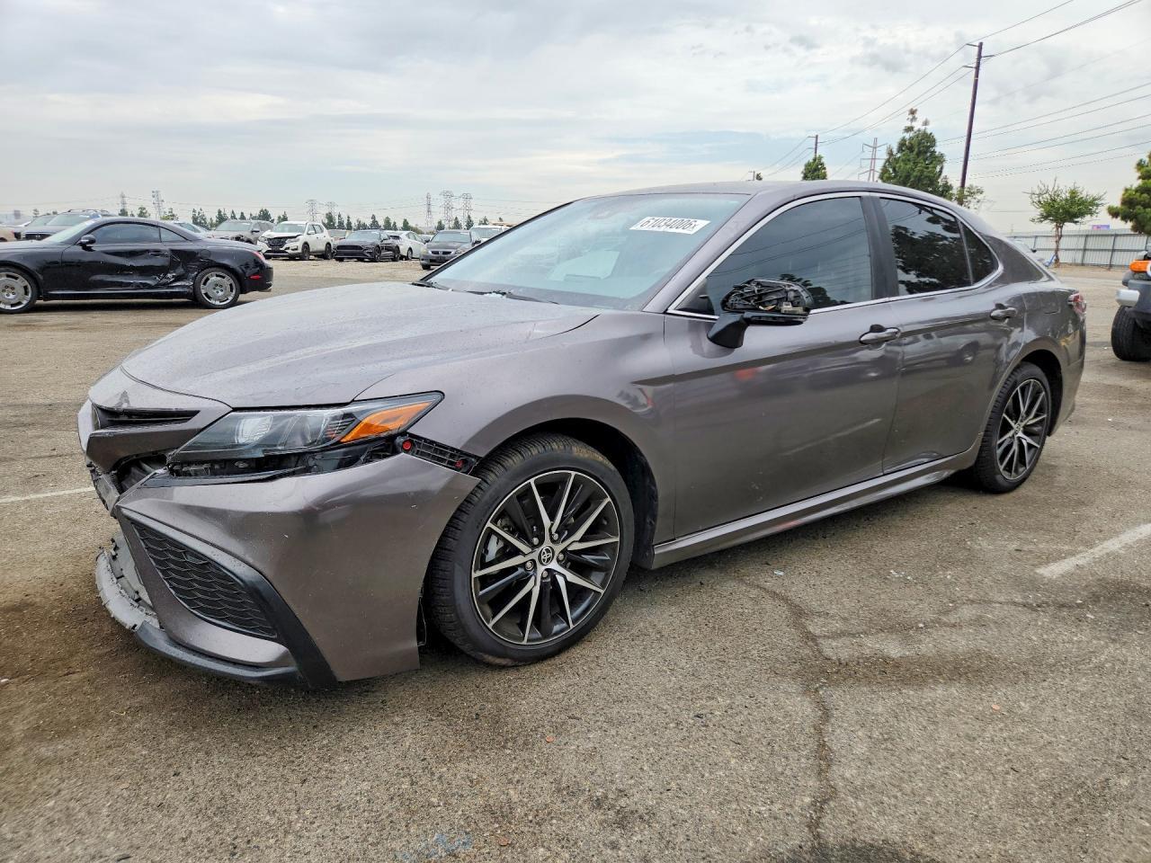 2023 Toyota Camry Se - zdjęcie główne