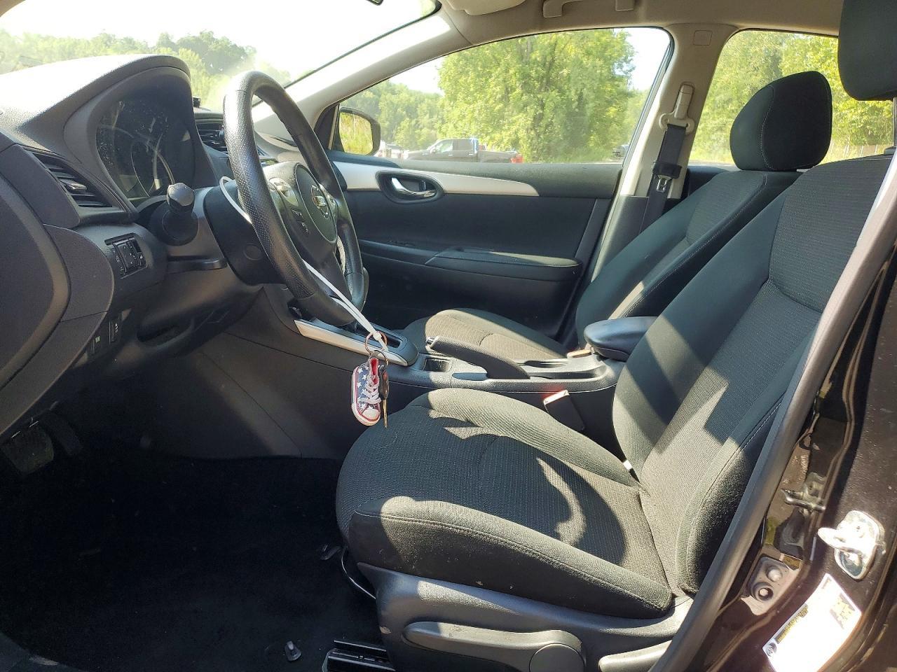 2019 Nissan Sentra S - zdjęcie 7