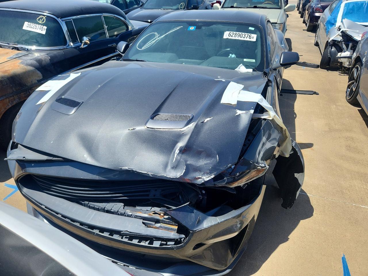 2020 Ford Mustang - zdjęcie 5