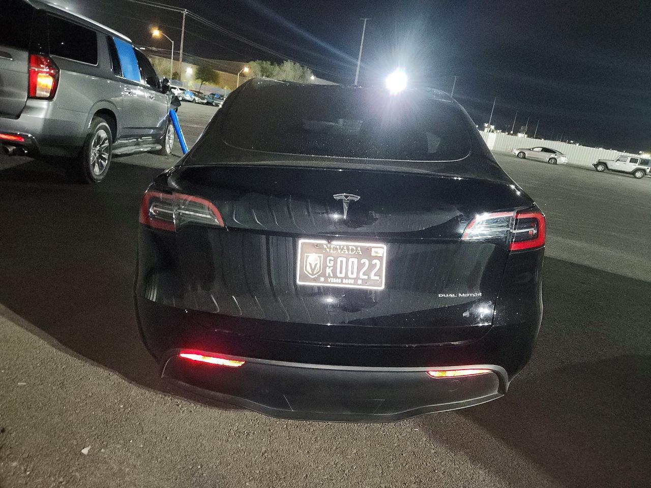 2024 Tesla Model Y - zdjęcie 6