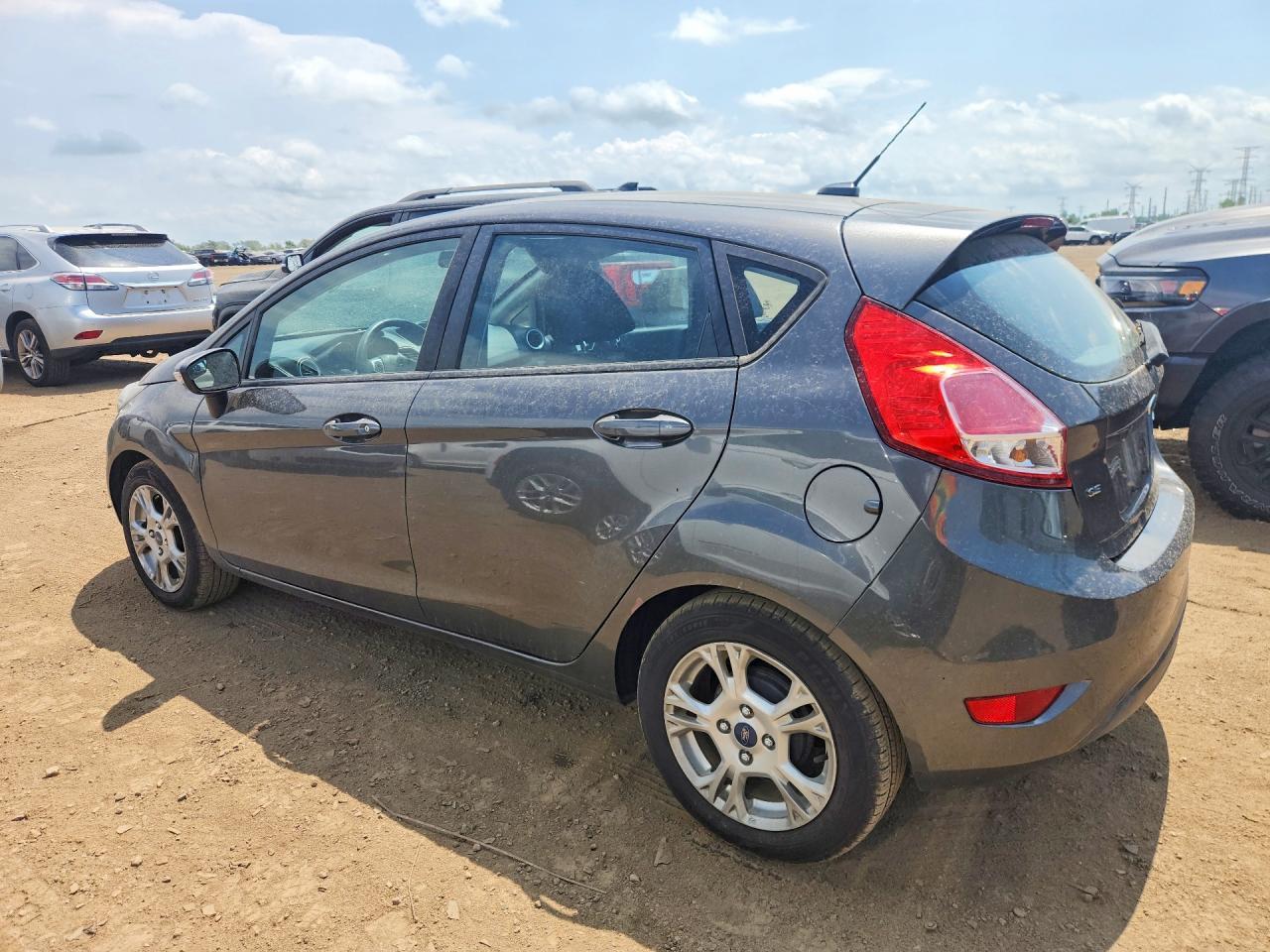 2015 Ford Fiesta Se - zdjęcie 2