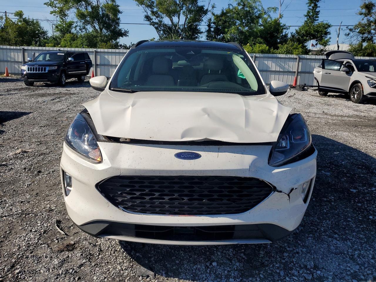2022 Ford Escape Sel - zdjęcie 5