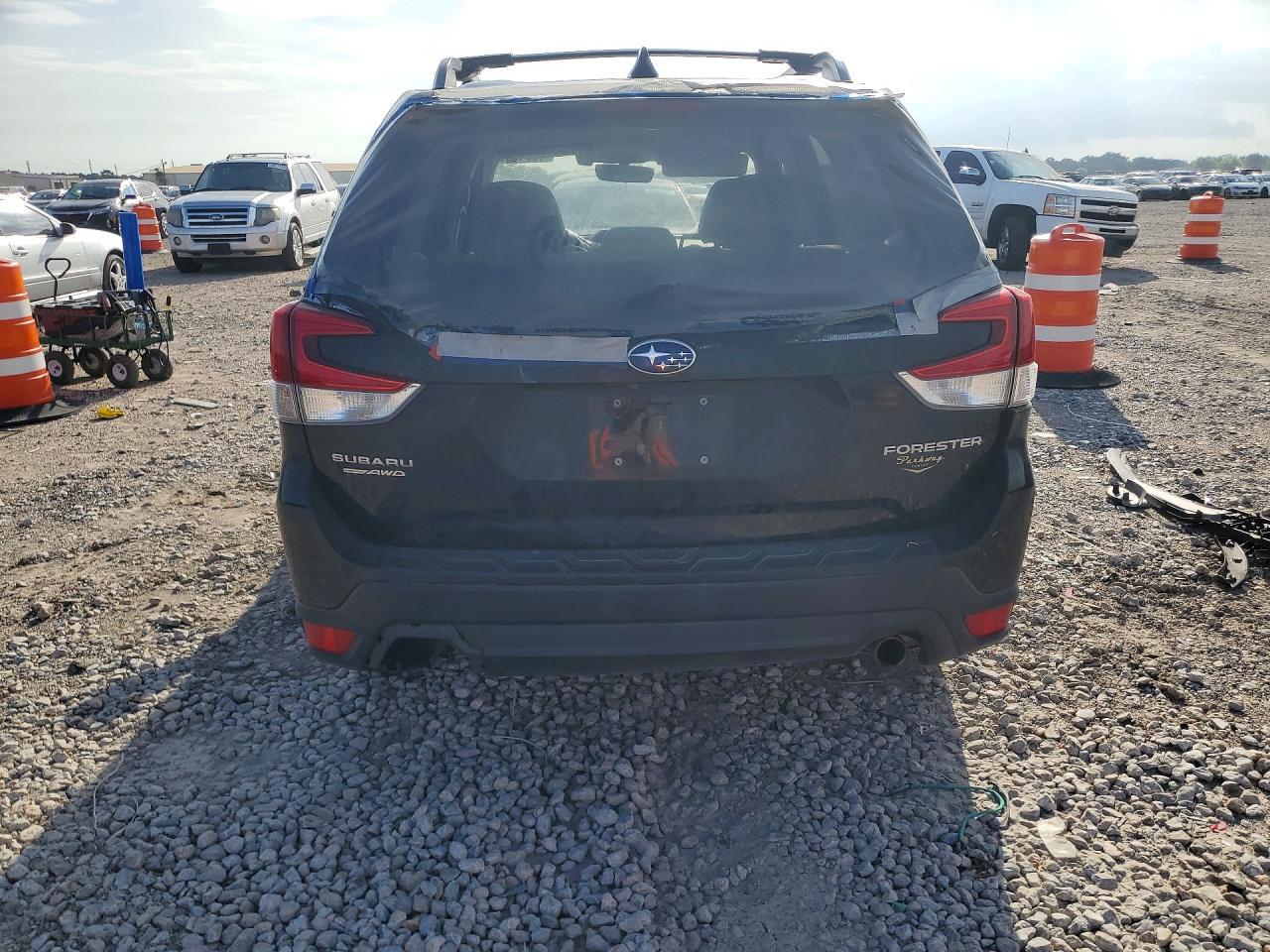 2019 Subaru Forester Limited - zdjęcie 6