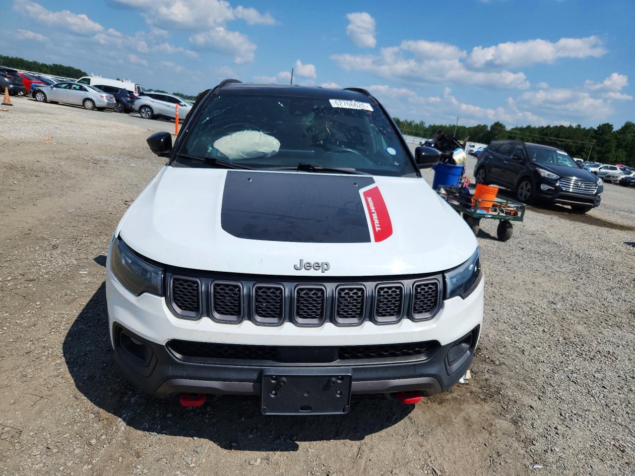 2023 Jeep Compass Trailhawk - zdjęcie 5