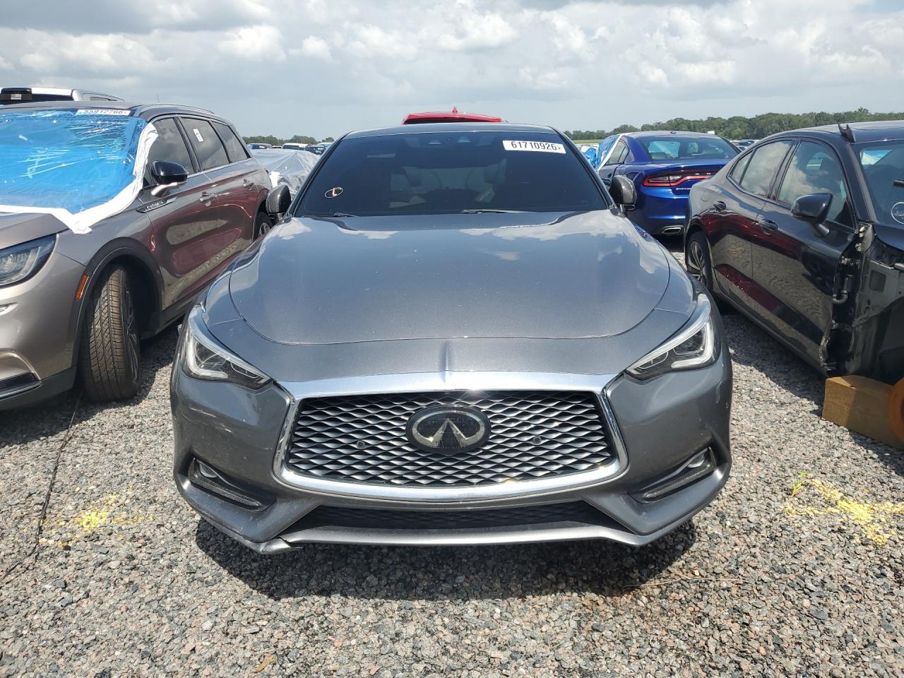2019 Infiniti Q60 Red Sport 400 - zdjęcie 5