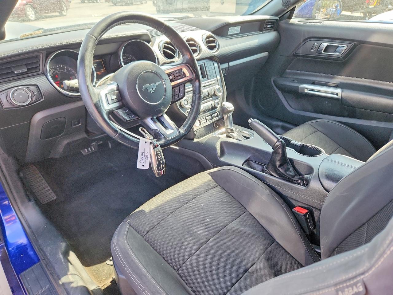 2016 Ford Mustang - zdjęcie 8
