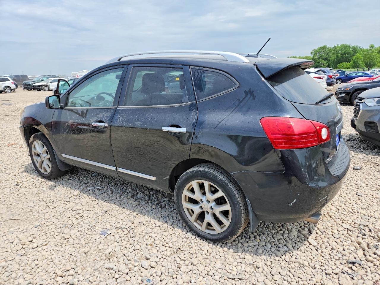 2013 Nissan Rogue S - zdjęcie 2
