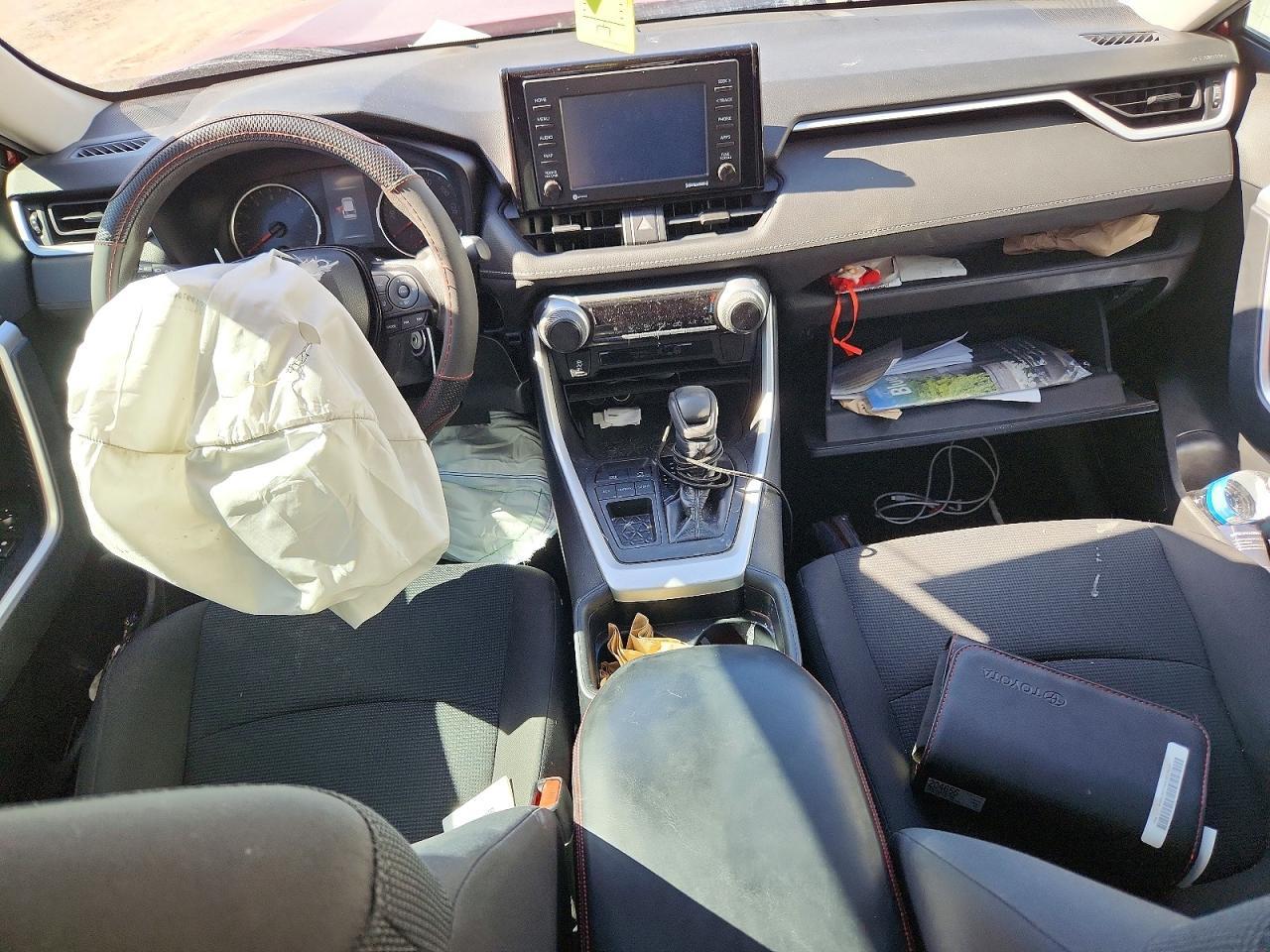 2020 Toyota Rav4 Le - zdjęcie 8