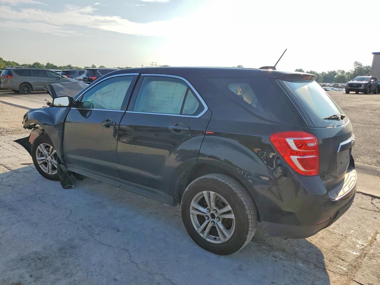 2017 Chevrolet Equinox Ls - zdjęcie 2