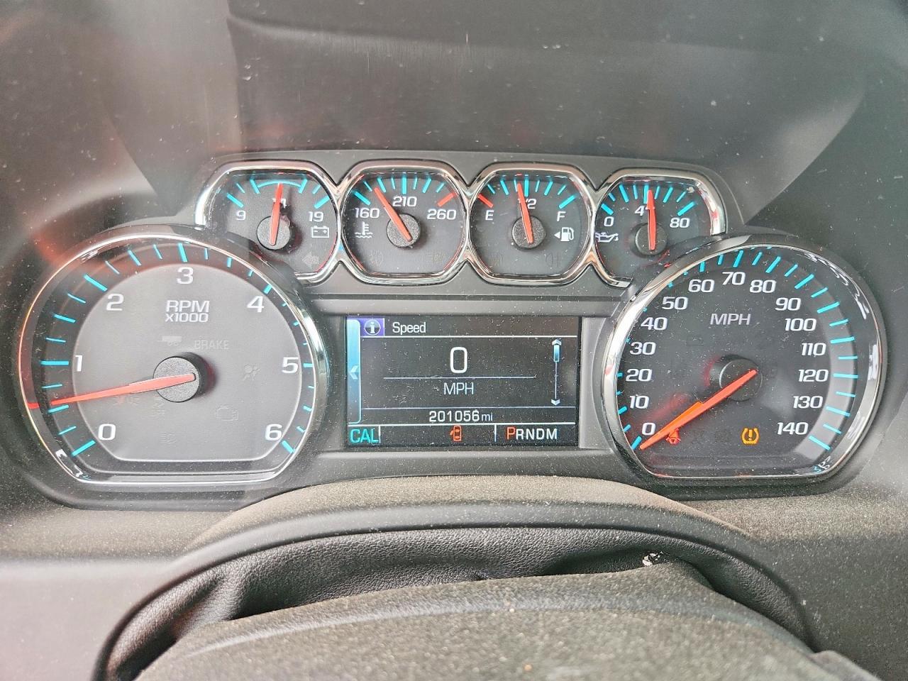 2015 Chevrolet Suburban K1500 Lt - zdjęcie 9