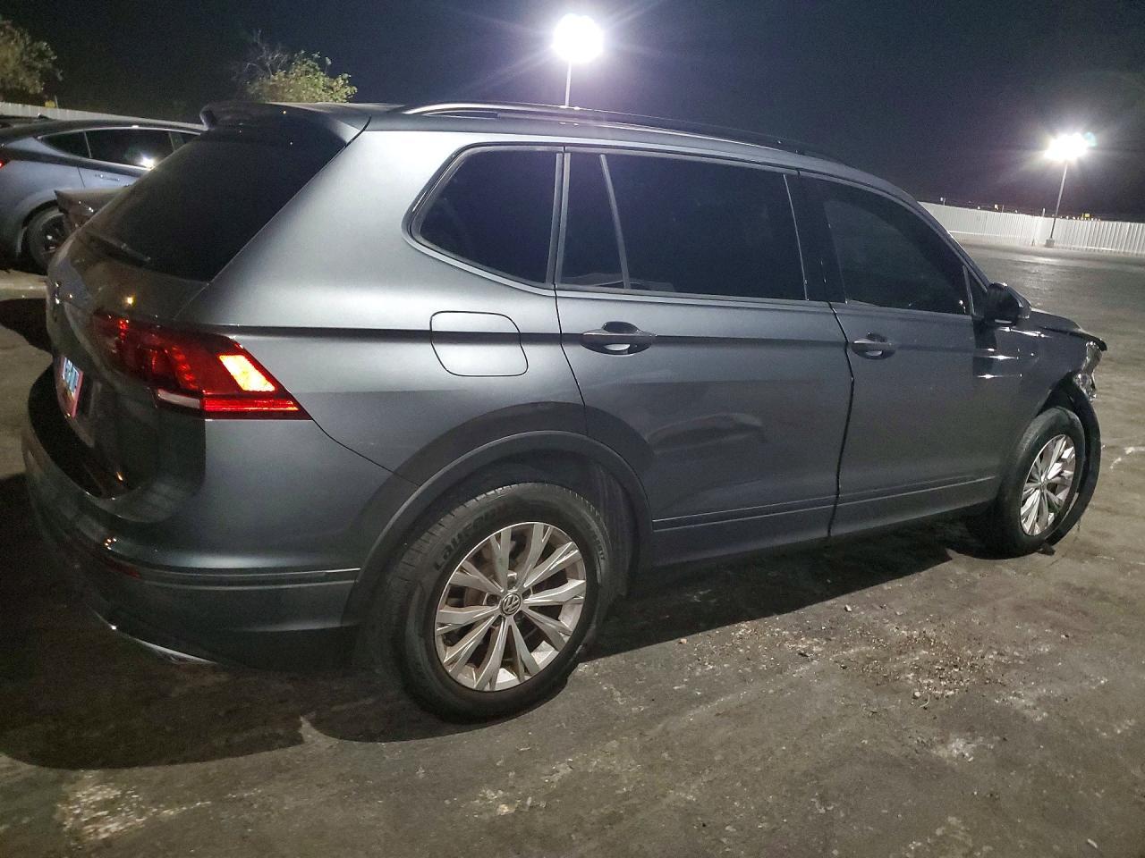 2021 Volkswagen Tiguan S - zdjęcie 3