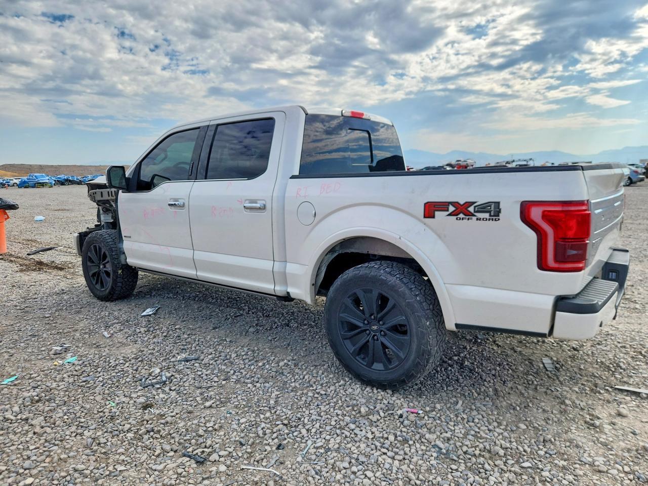 2016 Ford F150 Supercrew - zdjęcie 2