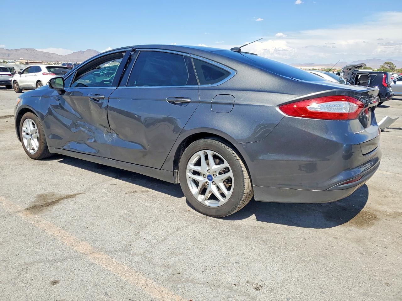 2016 Ford Fusion Se - zdjęcie 2