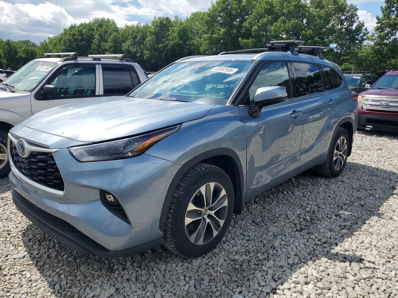 2022 Toyota Highlander Hybrid Xle - zdjęcie główne