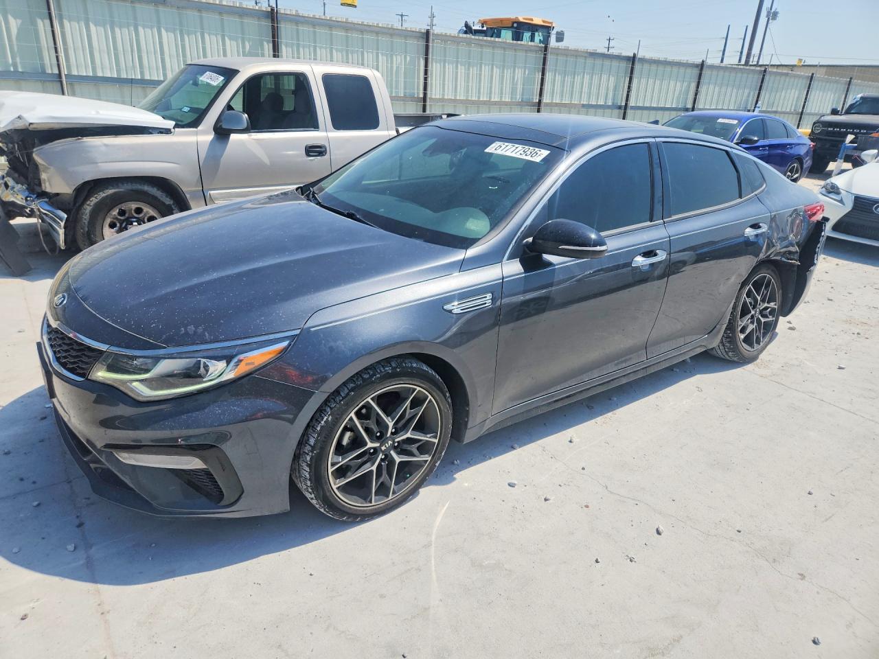 2020 Kia Optima Special Edition - zdjęcie główne