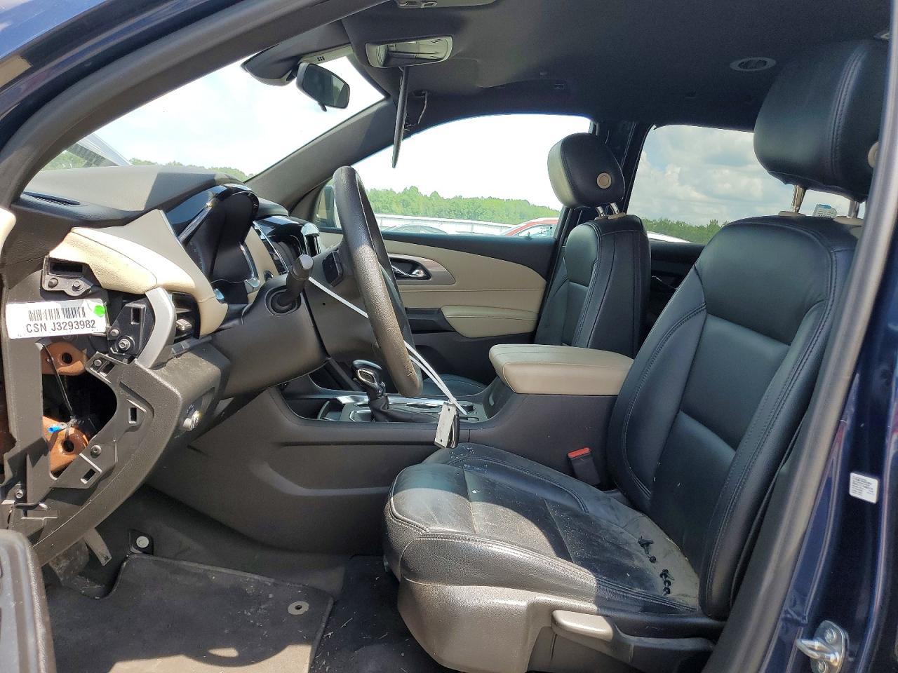 2022 Chevrolet Traverse Ls - zdjęcie 7