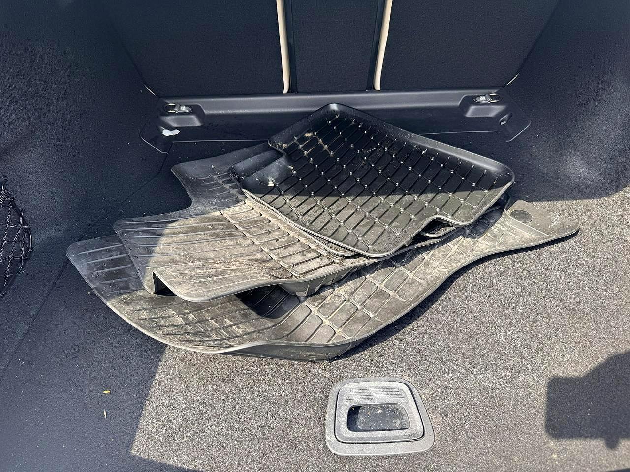 2023 Mercedes-Benz C 300 4Matic - zdjęcie 13