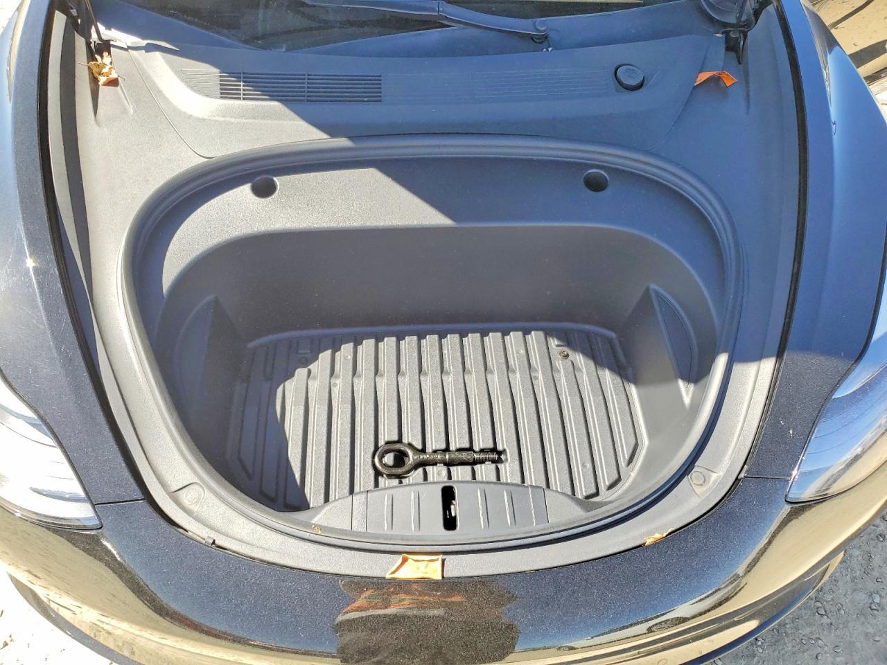 2022 Tesla Model 3 - zdjęcie 11