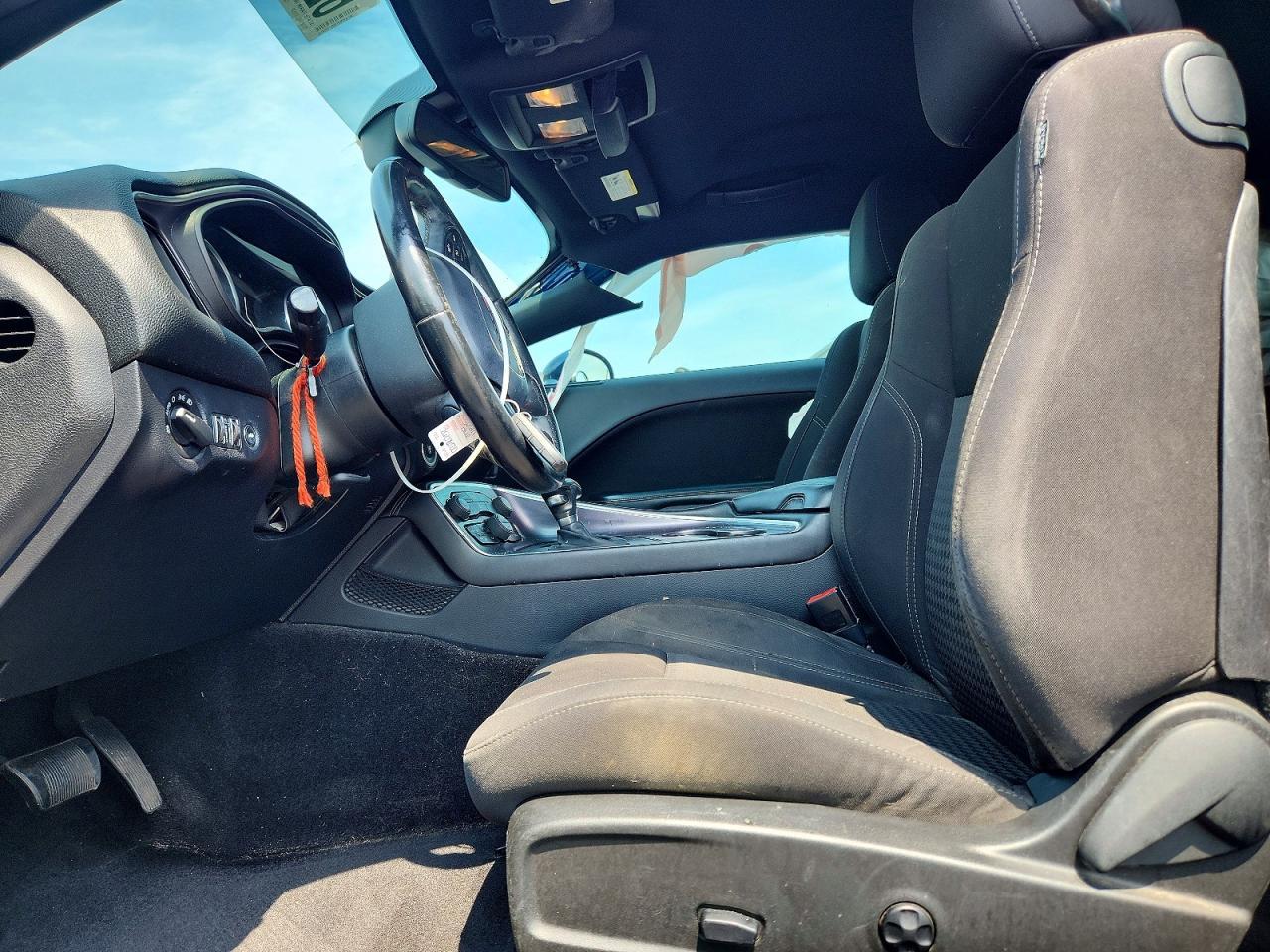 2015 Dodge Challenger Sxt - zdjęcie 7