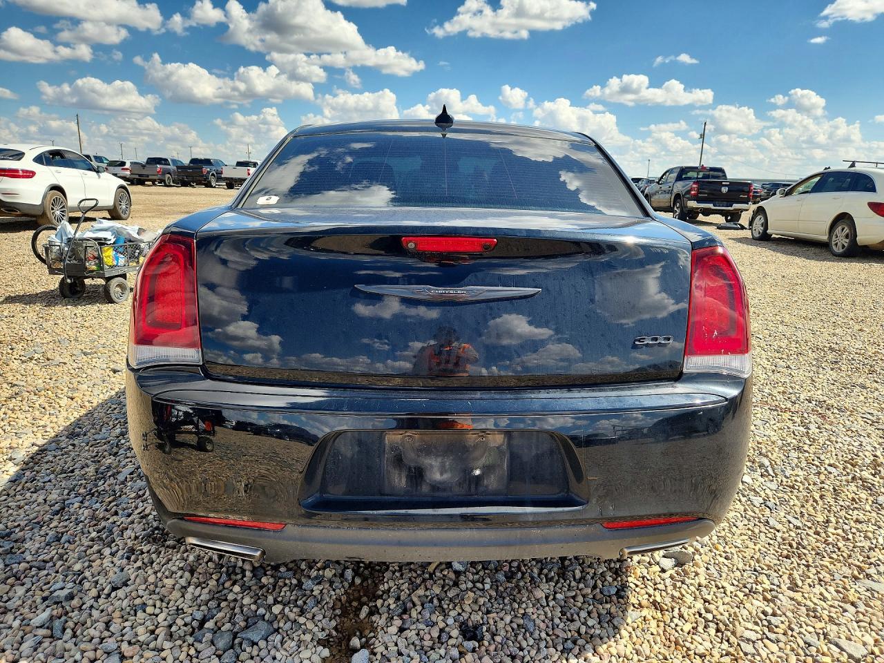 2021 Chrysler 300 Touring - zdjęcie 6