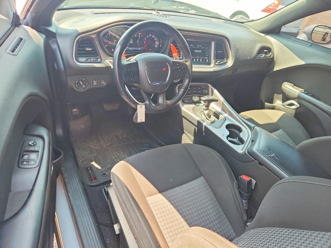 2021 Dodge Challenger Gt - zdjęcie 8