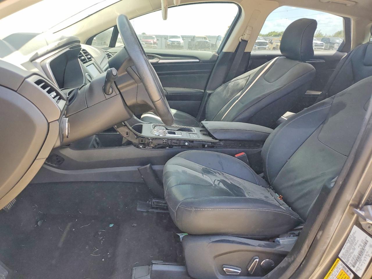 2019 Ford Fusion Titanium - zdjęcie 7