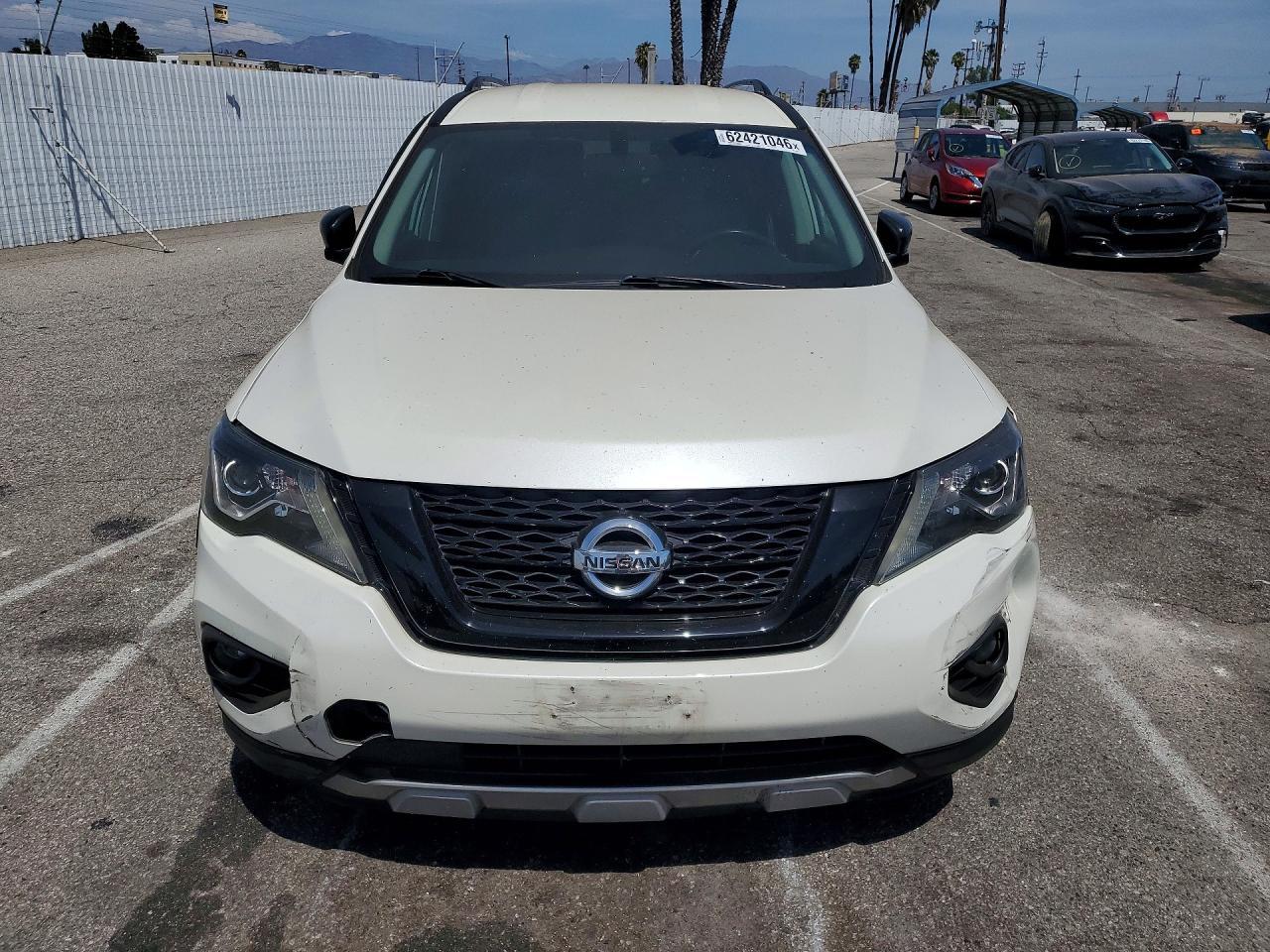 2020 Nissan Pathfinder Sv - zdjęcie 5