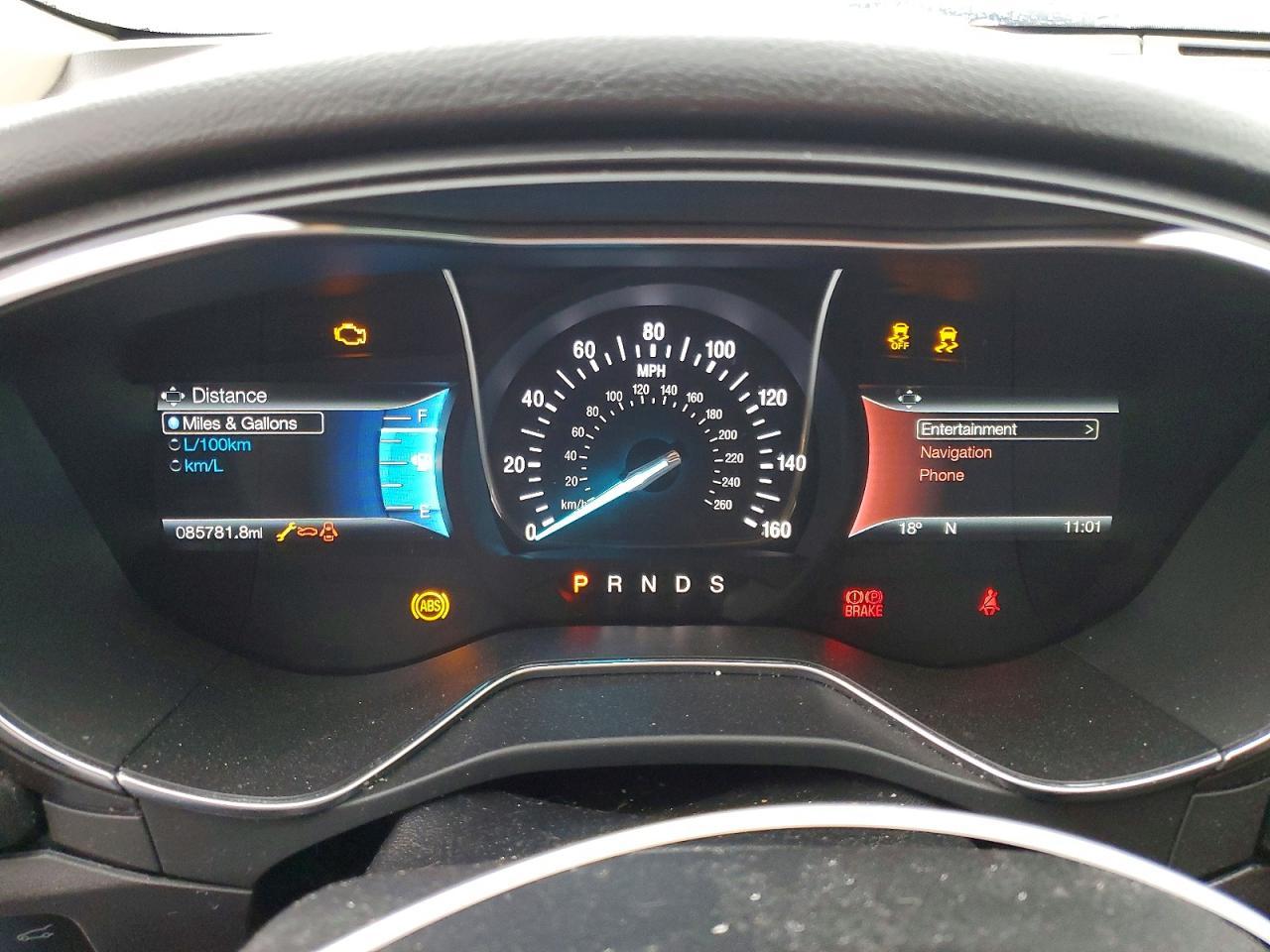 2017 Ford Fusion Titanium - zdjęcie 9