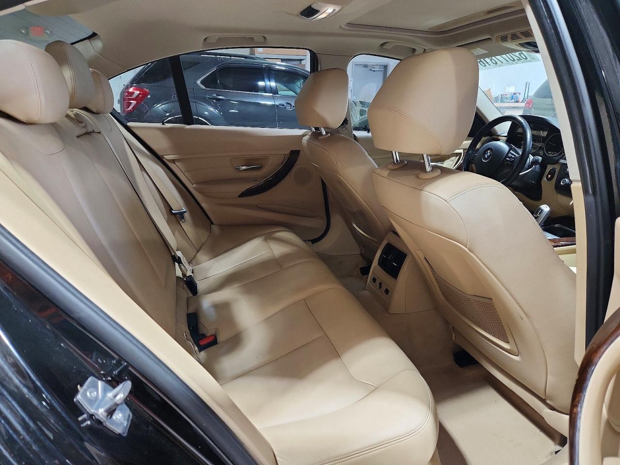 2013 BMW Seria 3 328i - zdjęcie 10