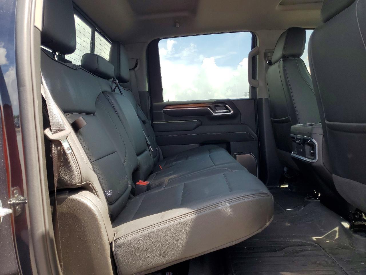 2025 GMC Sierra K2500 Denali - zdjęcie 10