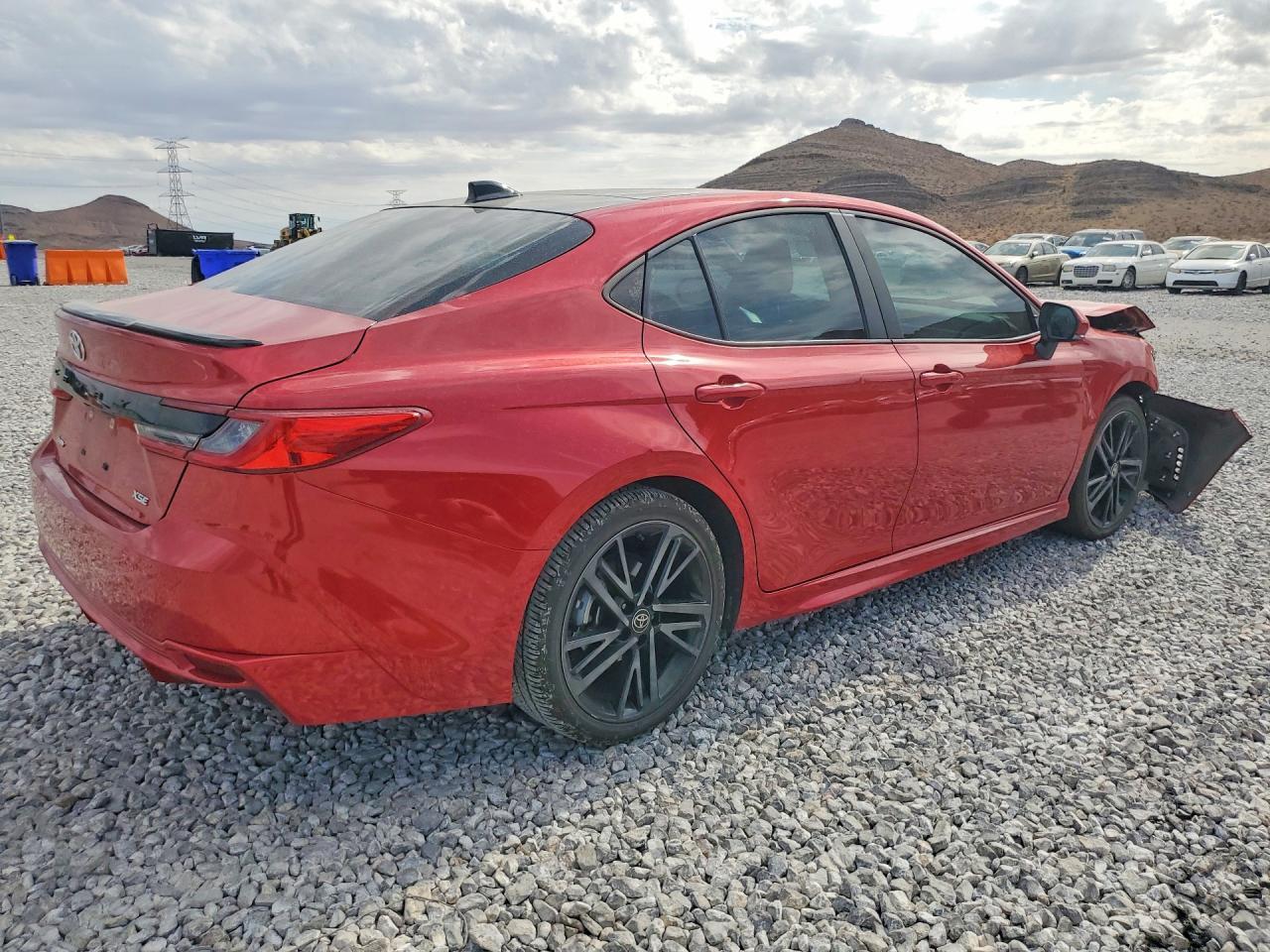 2025 Toyota Camry Xse - zdjęcie 3