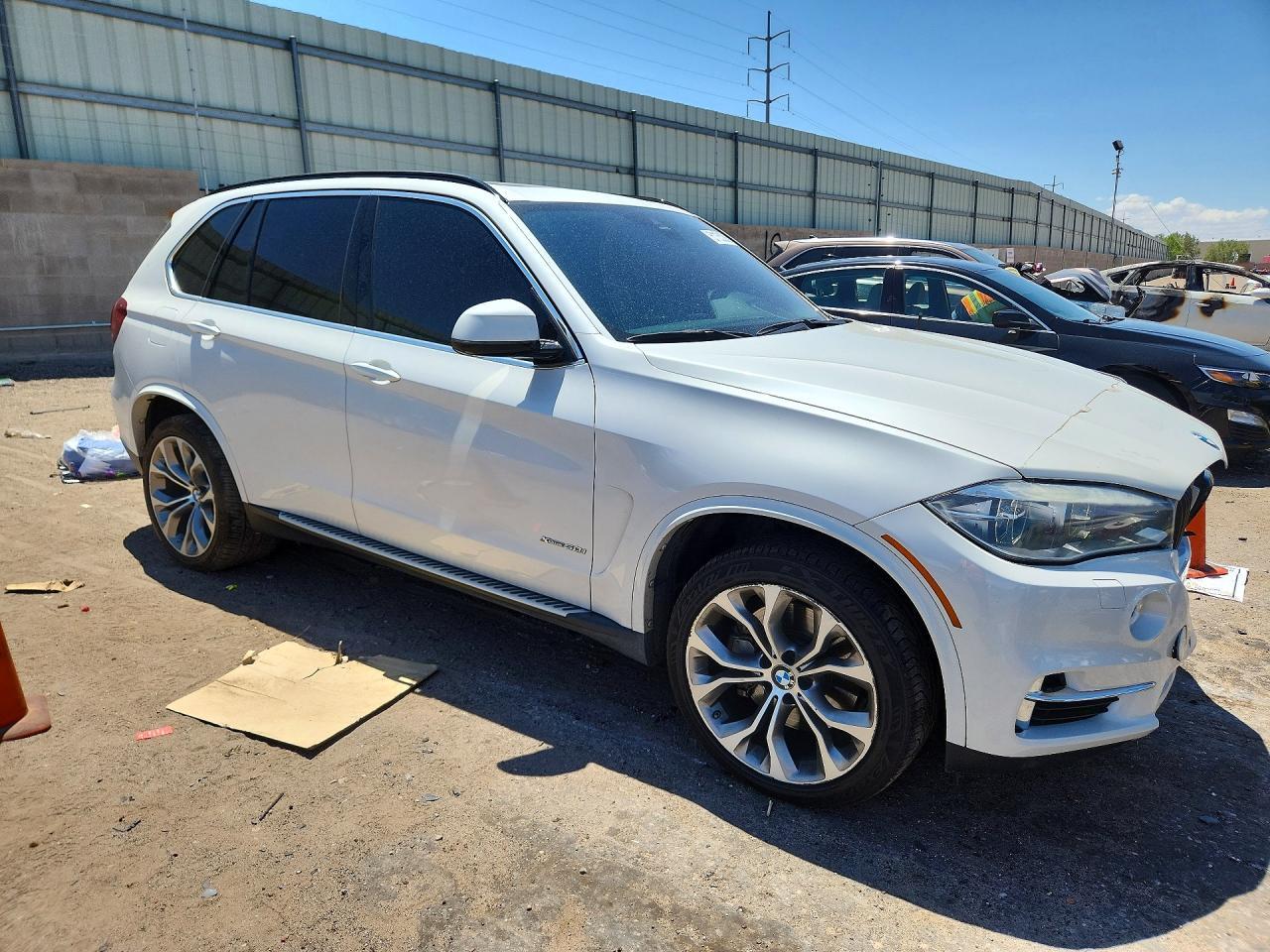 2016 BMW X5 xDrive50I - zdjęcie 4