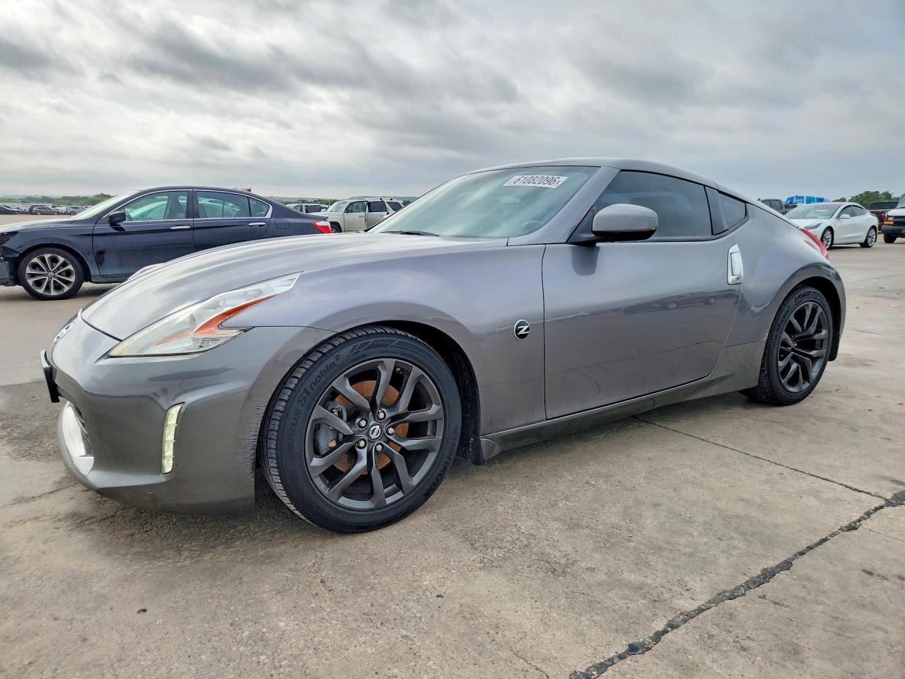 2016 Nissan 370Z Base - zdjęcie główne