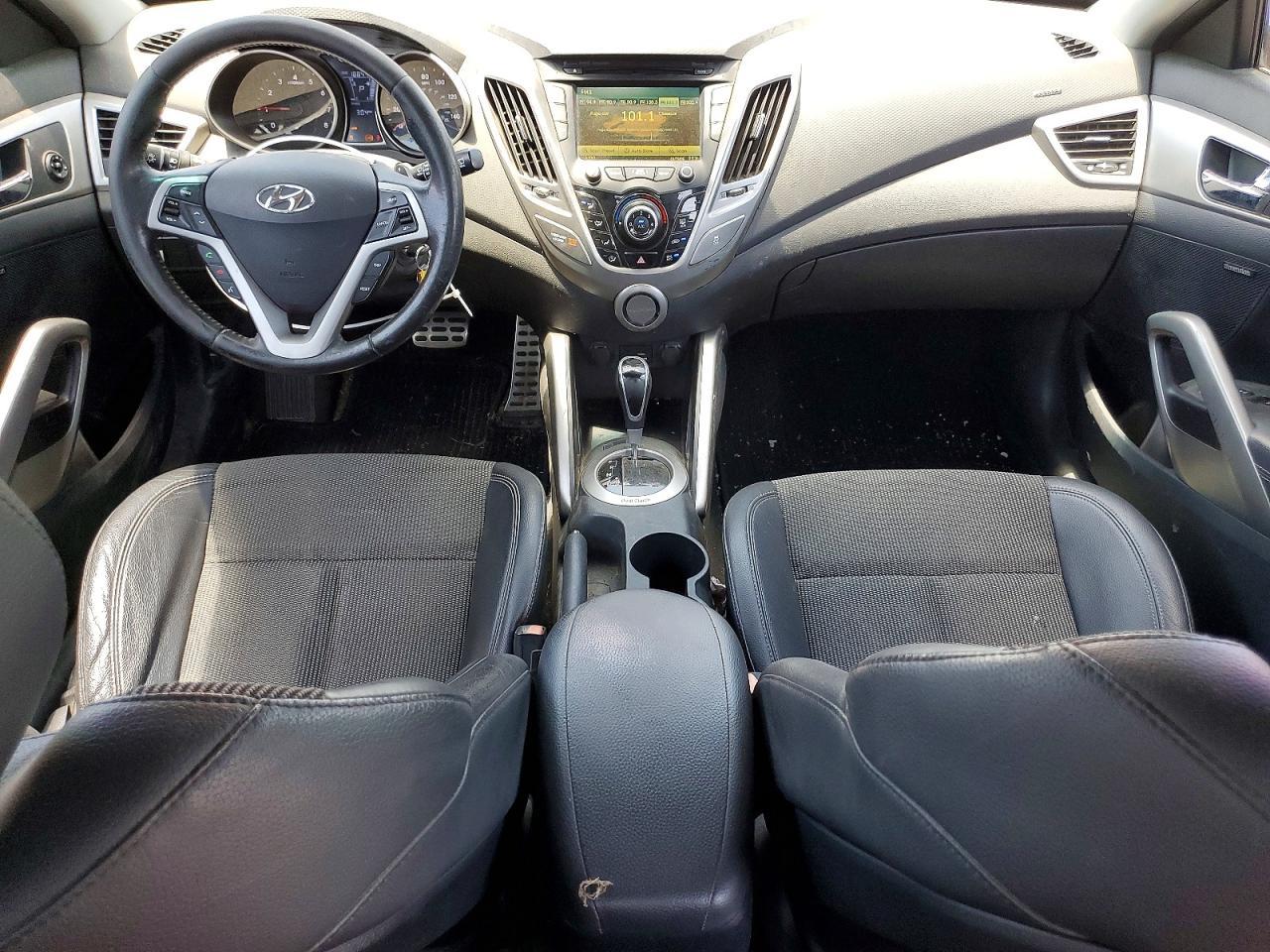 2013 Hyundai Veloster Base - zdjęcie 8