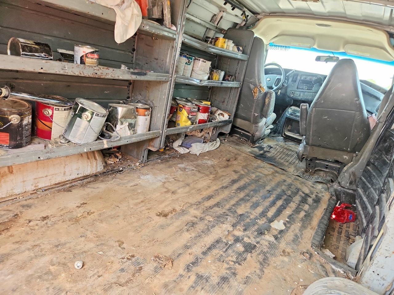 2016 Chevrolet Express G2500 - zdjęcie 11