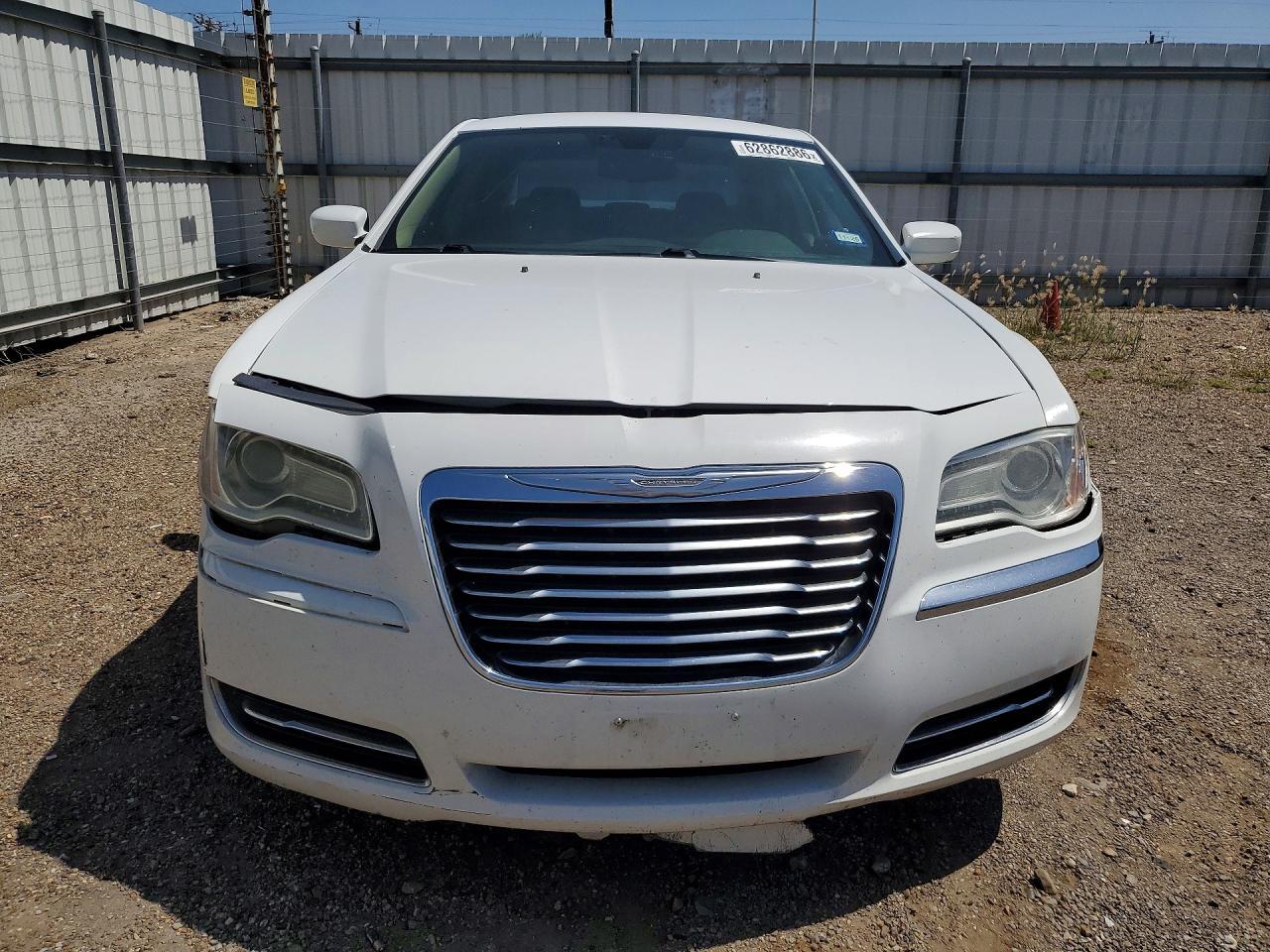 2013 Chrysler 300 - zdjęcie 5