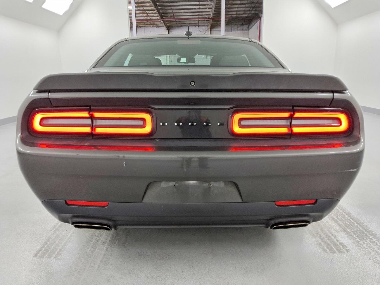 2020 Dodge Challenger Sxt - zdjęcie 6