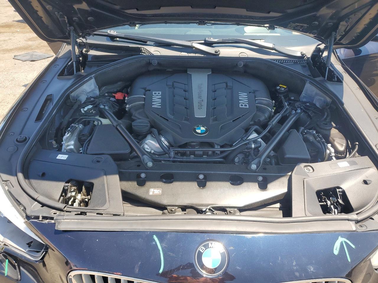 2017 BMW Seria 5 550i - zdjęcie 11